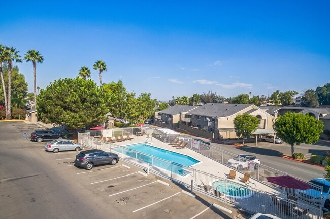 Meadow Creek Apartments