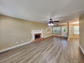 1835 Oreilly Cir in Spring Hill, TN - Foto de edificio - Building Photo