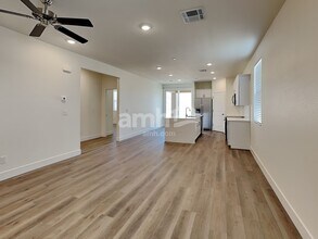 677 Crimson Flare Ct in Henderson, NV - Foto de edificio - Building Photo