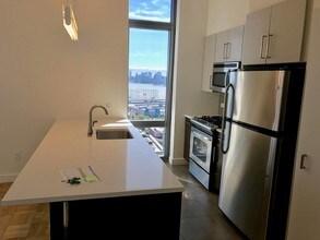 312 11th Ave-Unit -35 in New York, NY - Building Photo - Building Photo