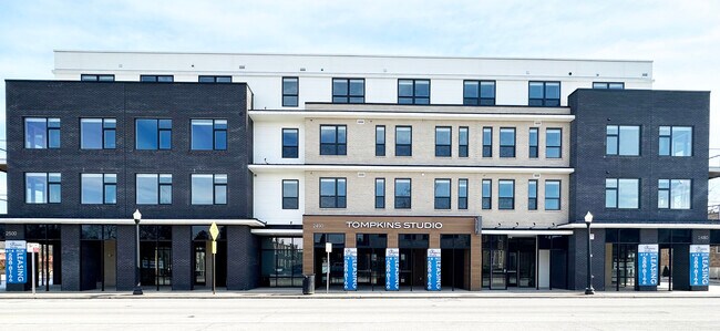 2500 N High St in Columbus, OH - Building Photo - Building Photo