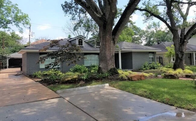 property at 4026 Drummond St