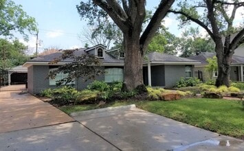 4026 Drummond St in Houston, TX - Building Photo - Building Photo