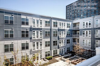 445 Artisan Way in Somerville, MA - Building Photo - Building Photo