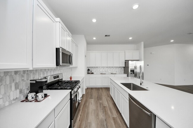 property at 2922 Mariner Island Dr