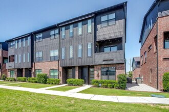 2808 Addison Park Ln in Fort Worth, TX - Building Photo - Building Photo