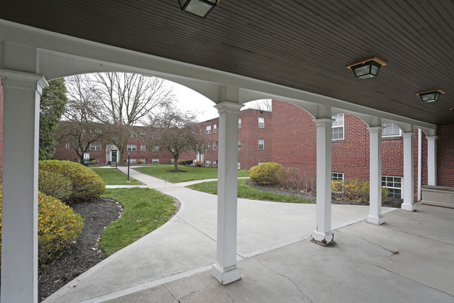 The Courtyards at Sewickley - South