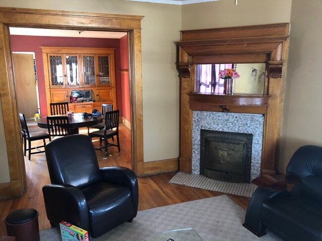 1513 9th Ave, Unit A in Greeley, CO - Foto de edificio - Building Photo