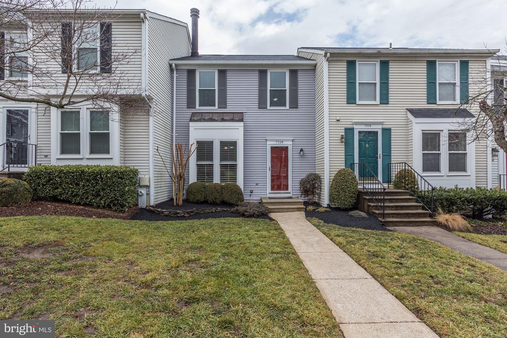 7118 Eden Brook Dr in Columbia, MD - Building Photo