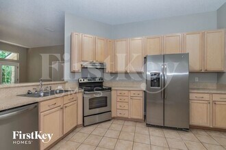 7444 Lake Plantation Ln in Jacksonville, FL - Building Photo - Building Photo