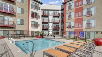 Proxy 333 Apartment Homes
