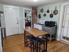 434 Franklin St, Unit 3 in Cambridge, MA - Building Photo - Building Photo