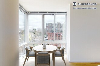 27 Barker Ave in White Plains, NY - Foto de edificio - Building Photo