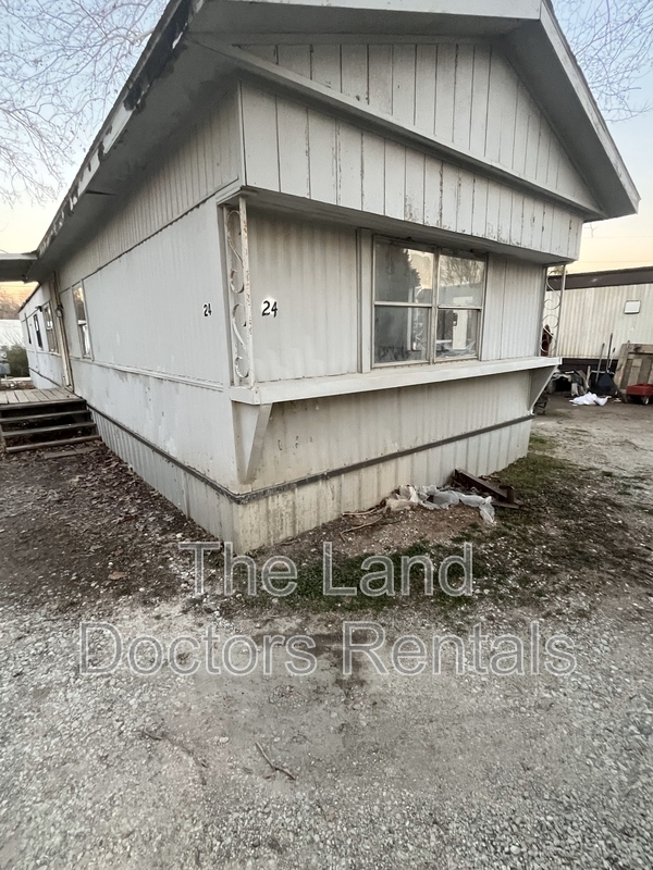 13800 Co Rd 1560 in Ada, OK - Foto de edificio - Building Photo