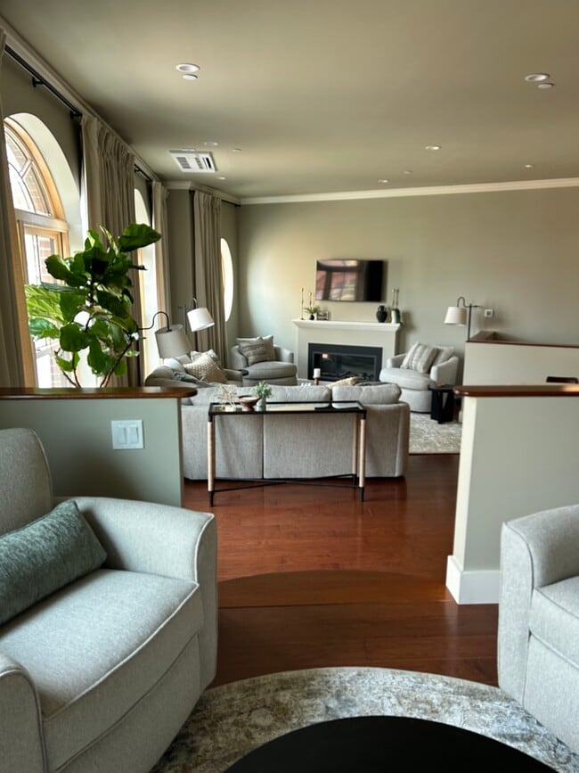 126 Church St, Unit 2 SOUTH