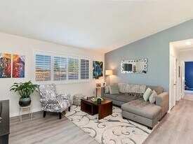 31200 Landau Blvd in Cathedral City, CA - Building Photo