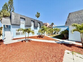 14125 Palm St in Madeira Beach, FL - Building Photo - Building Photo