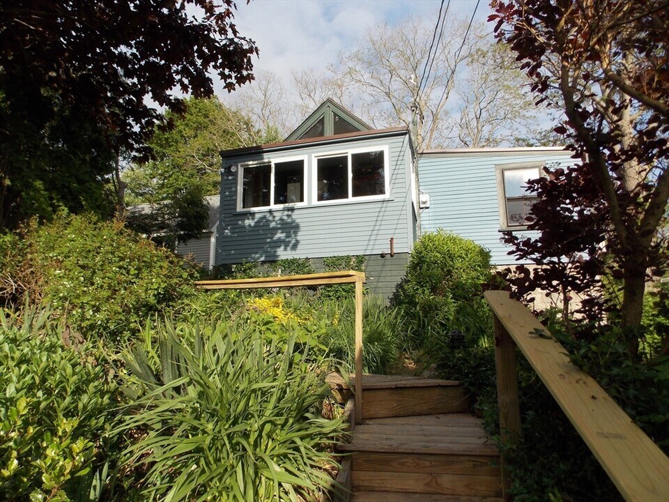 961 Washington St in Gloucester, MA - Building Photo