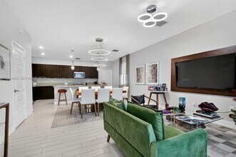 4740 NW 84th Ave in Doral, FL - Building Photo - Building Photo