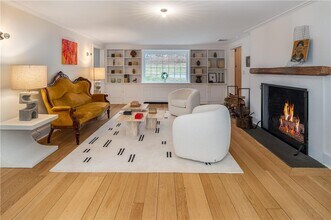 97 Westchester Ave in Pound Ridge, NY - Building Photo - Building Photo