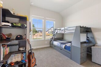 16147 Sapphire Crst Dr in Conroe, TX - Foto de edificio - Building Photo