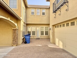 2737 E Hampton Ln in Gilbert, AZ - Building Photo - Building Photo
