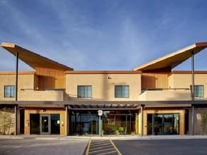 Glendale Enterprise Lofts in Glendale, AZ - Foto de edificio - Building Photo