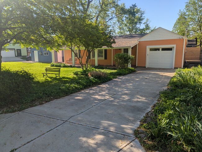 property at 1041 E 75th St