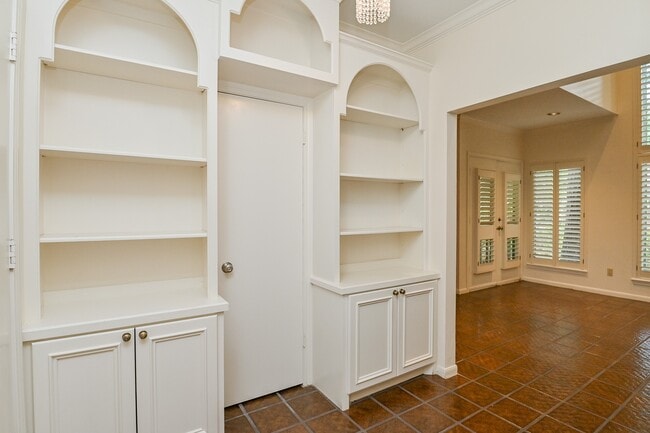 property at 294 Sugar Berry Cir