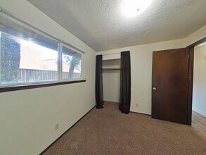 685 NW Linden Ave in Corvallis, OR - Building Photo - Building Photo