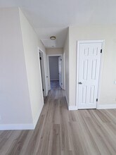 175 SE El Sito Ct in Port St. Lucie, FL - Building Photo - Building Photo