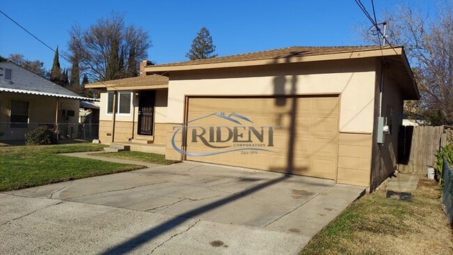 53 Wilson Ave in Yuba City, CA - Building Photo - Building Photo