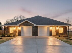 2303 A Duntov Dr in Temple, TX - Building Photo