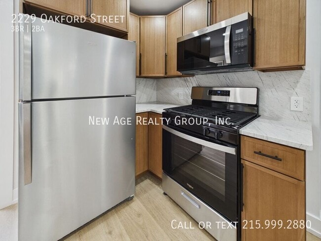 2229 Oakford St, Unit 0505 in Philadelphia, PA - Building Photo - Building Photo