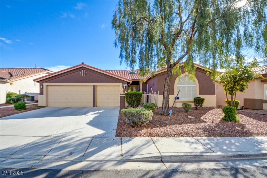 2727 Cool Lilac Ave in Henderson, NV - Building Photo