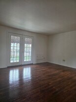 511 W Water St in Elmira, NY - Building Photo