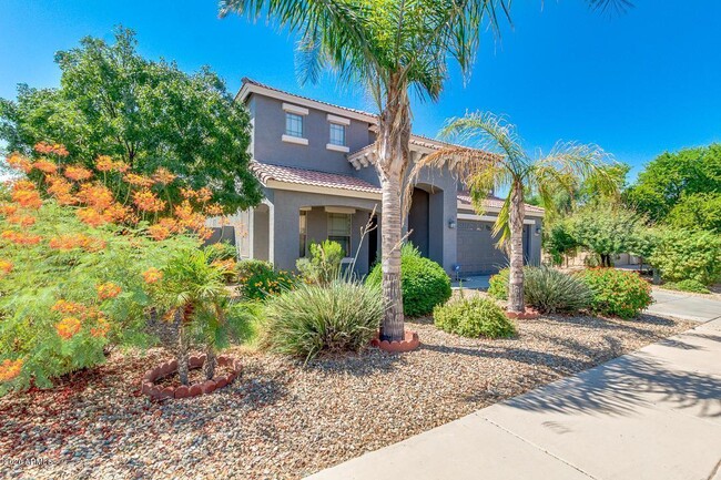 9903 West Riverside Avenue in Tolleson, AZ - Foto de edificio - Building Photo