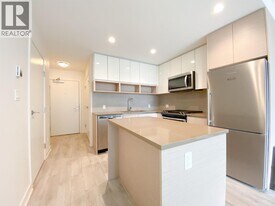 8850 University Crescent in Burnaby, BC - Building Photo