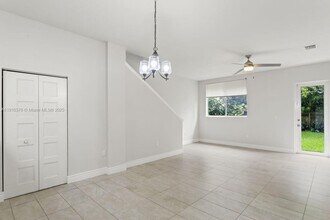 1110 NE 1st Ave. in Oakland Park, FL - Building Photo - Building Photo