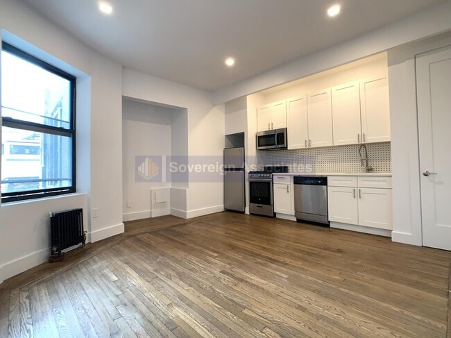 property at 45 Tiemann Pl
