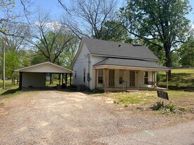 702 Ave 1 NE in Atkins, AR - Building Photo