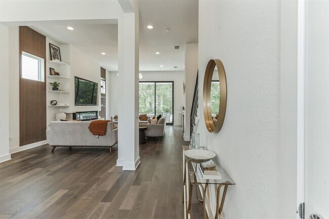 5400 Agatha Cir in Austin, TX - Building Photo - Building Photo