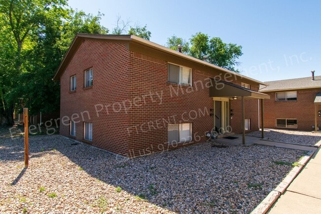property at 923 James Ct
