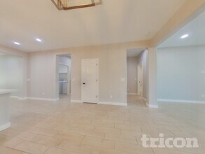 24896 N 144th Ln in Surprise, AZ - Foto de edificio - Building Photo