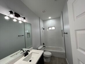 1409 S Michigan St in Alton, TX - Building Photo - Building Photo