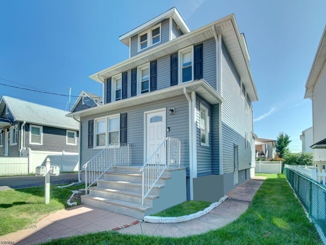 222 Lafayette Ave in Lyndhurst, NJ - Building Photo - Building Photo