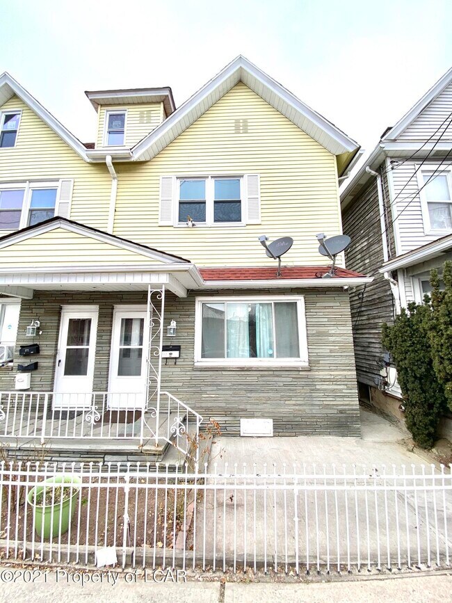 526 Pittston Ave Rentals in Scranton, PA