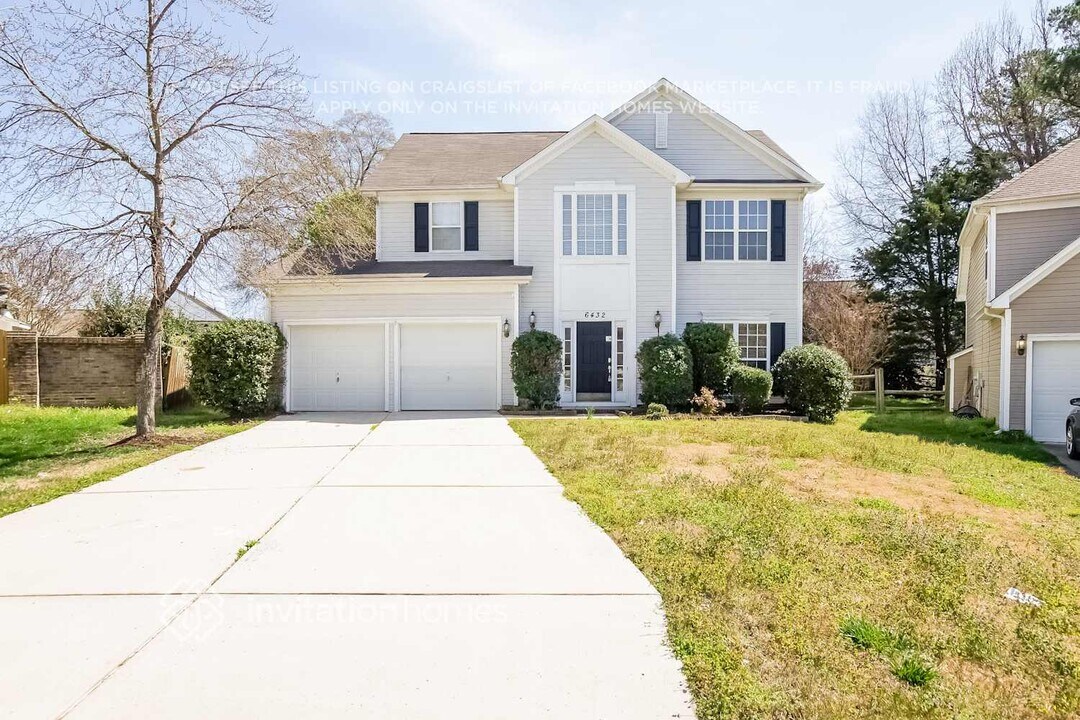 6432 Tunston Ln in Charlotte, NC - Building Photo