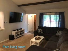 2652 N 124th St, Unit #2652 in Wauwatosa, WI - Foto de edificio - Building Photo