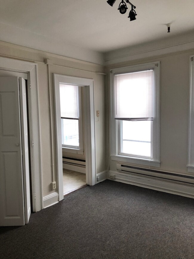 132 Jay St in Schenectady, NY - Building Photo - Building Photo